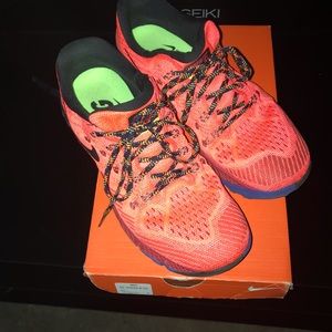 Nike Women’s Free 5.0 sneakers